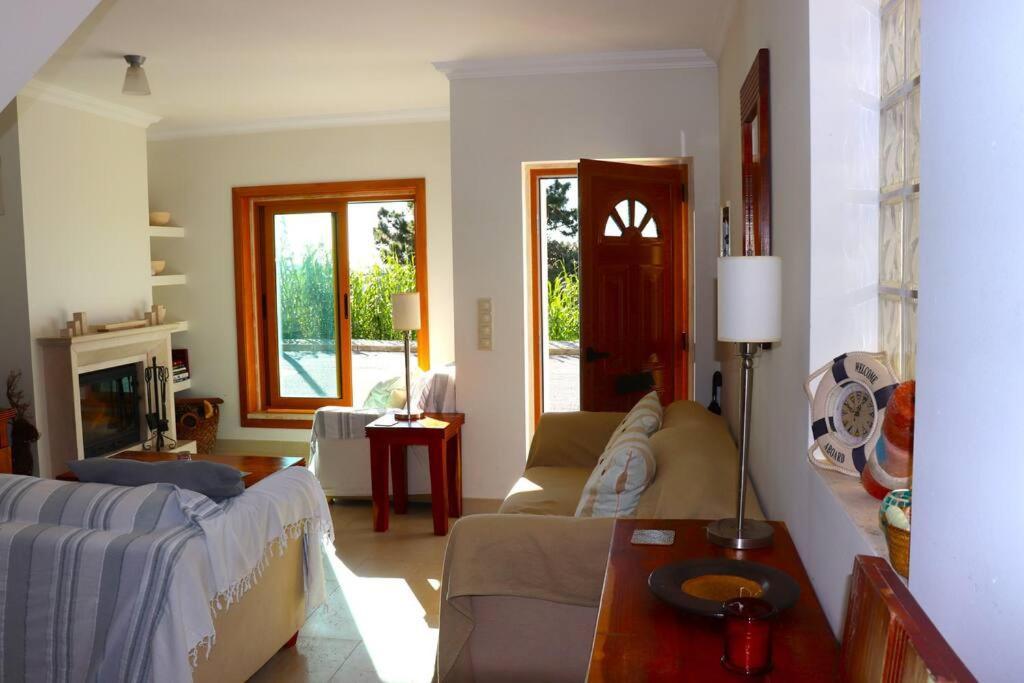 Sea Breeze House Ericeira - Ribeira Dilhas Beach Eksteriør bilde